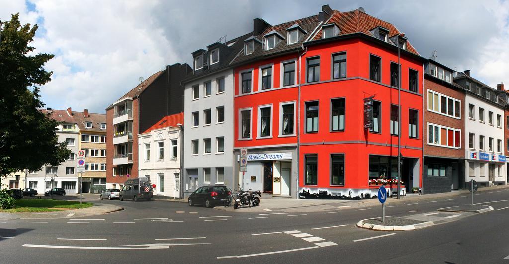 Hotel Klenkes Am Bahnhof Aachen Eksteriør bilde